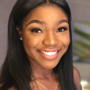 Meet your Posher, Natasha